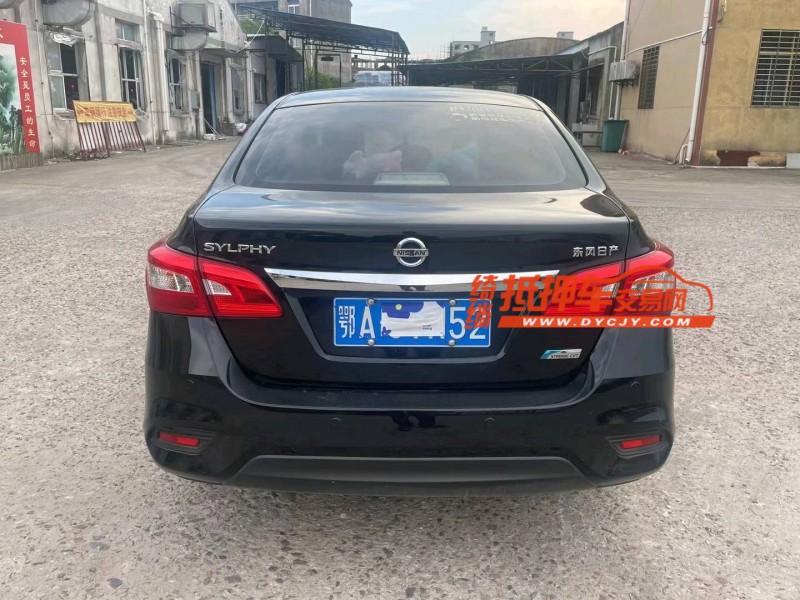 武汉17年日产轩逸9