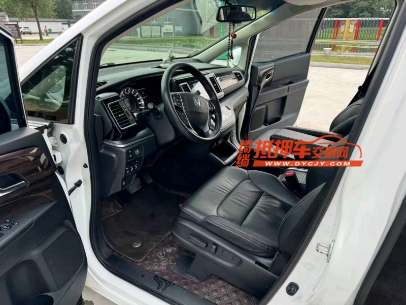 徐州18年本田艾力绅3