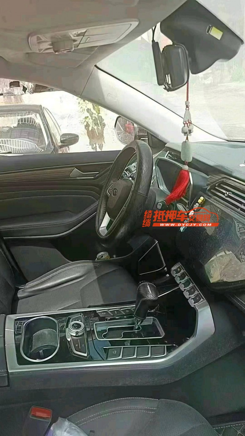 重庆20年福特领界6