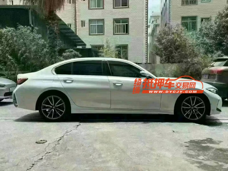 昆明23年寶馬3系2