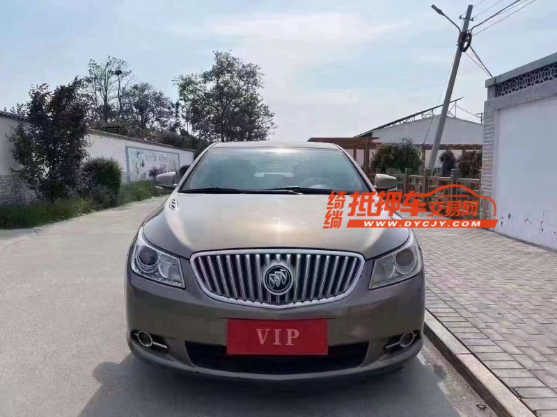 青岛13年别克君越1