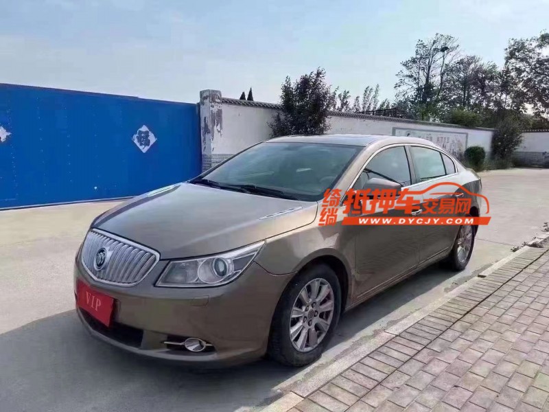 青岛13年别克君越2