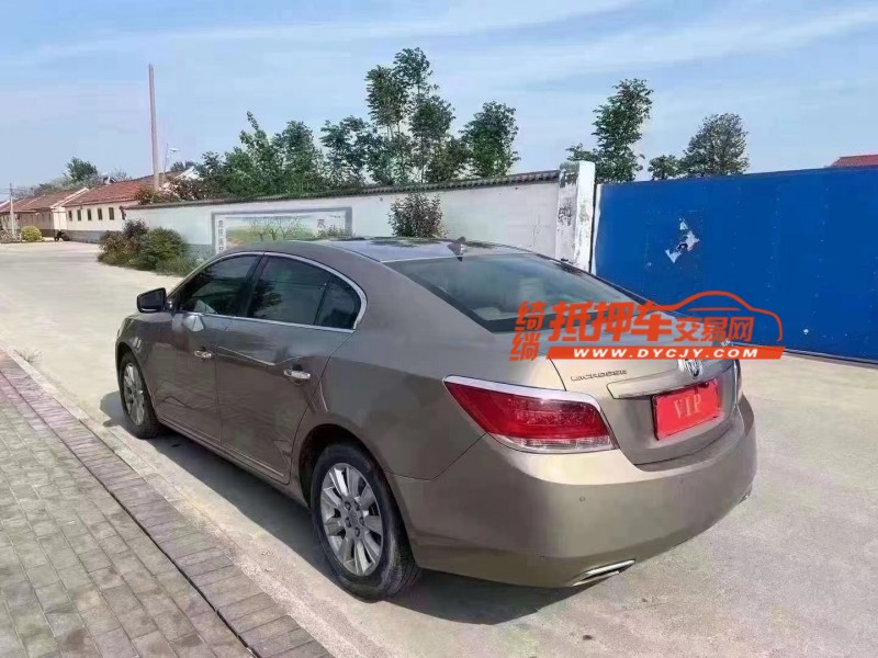 青岛13年别克君越4