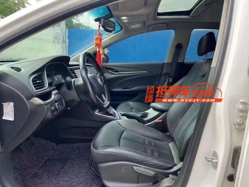 青岛19年别克英朗6