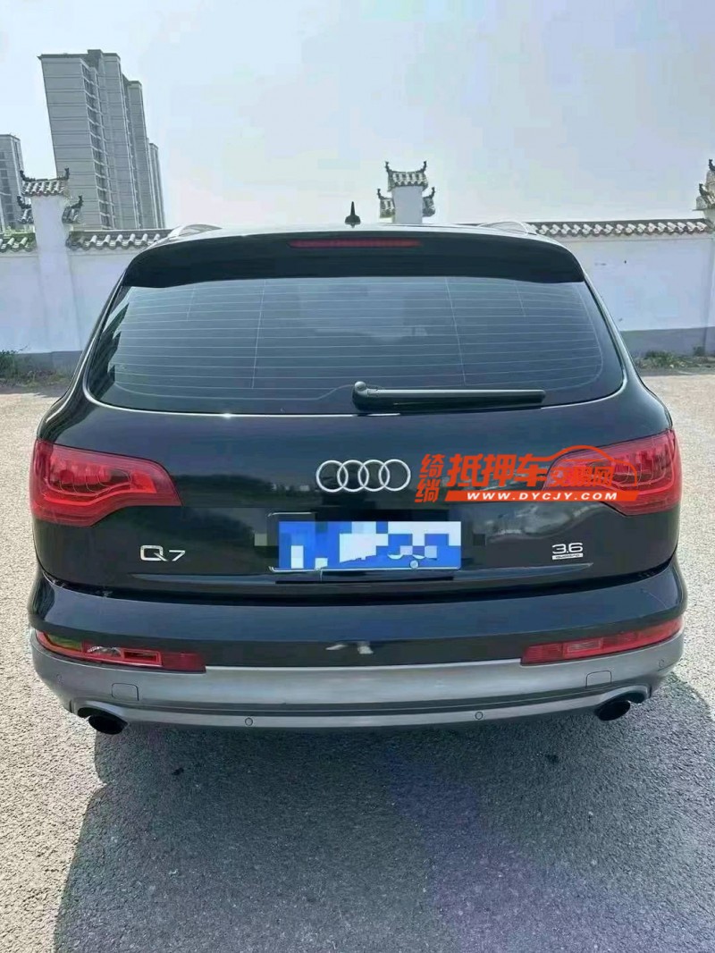 保定10年奥迪Q78