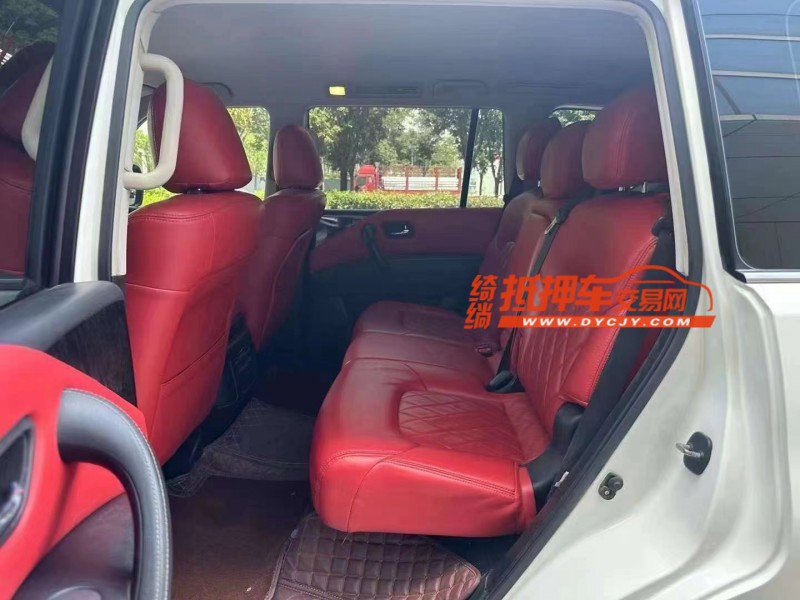 济宁18年日产途乐6