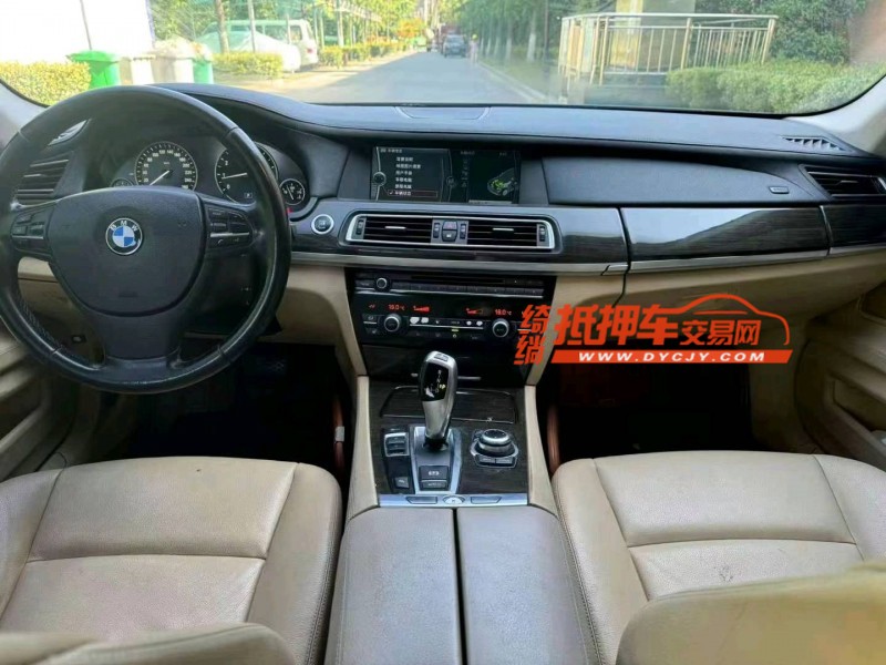 潍坊12年宝马7系8