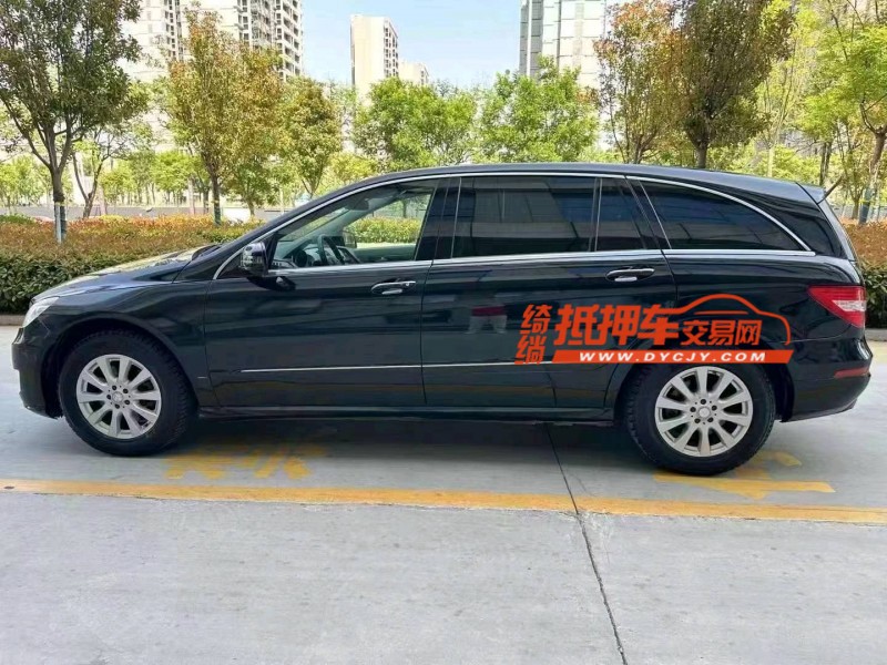 济宁14年奔驰R6