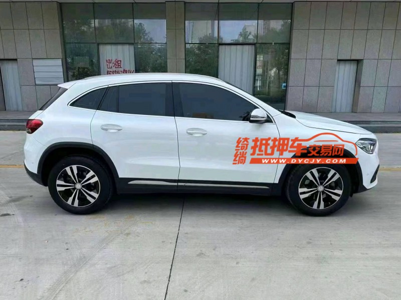 烟台21年奔驰GLA3