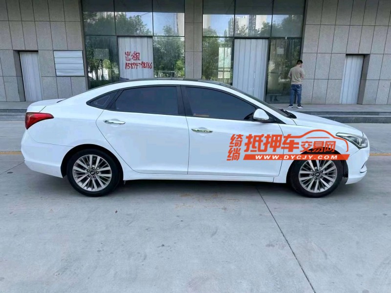 潍坊18年现代名图4