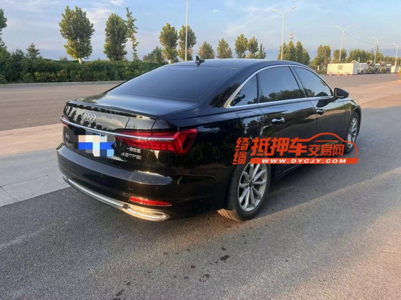 济宁22年奥迪A6L8