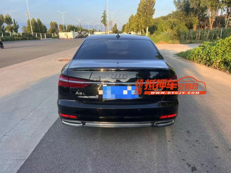 济宁22年奥迪A6L9