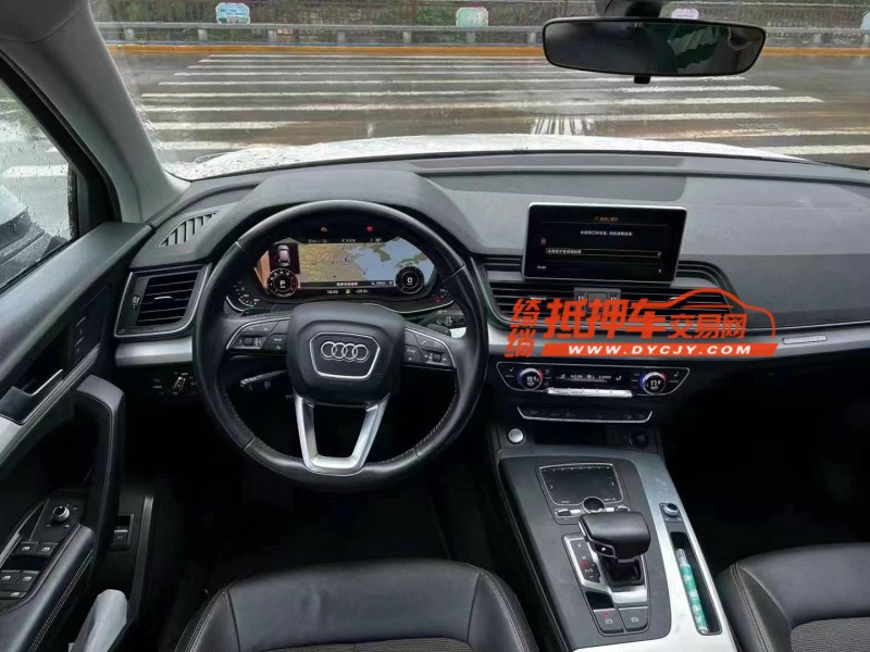 济宁19年奥迪Q56