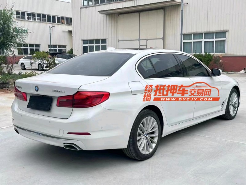 徐州20年宝马5系4