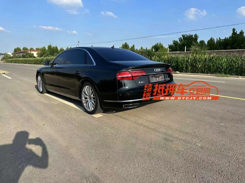 青岛17年奥迪A8L8