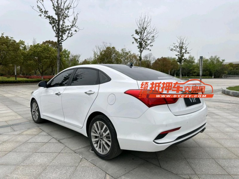 盐城21年现代名图8