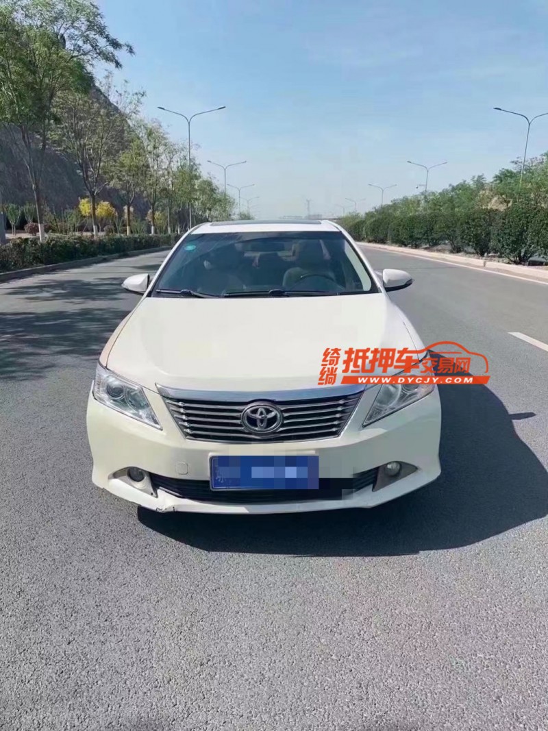 济南13年丰田凯美瑞1