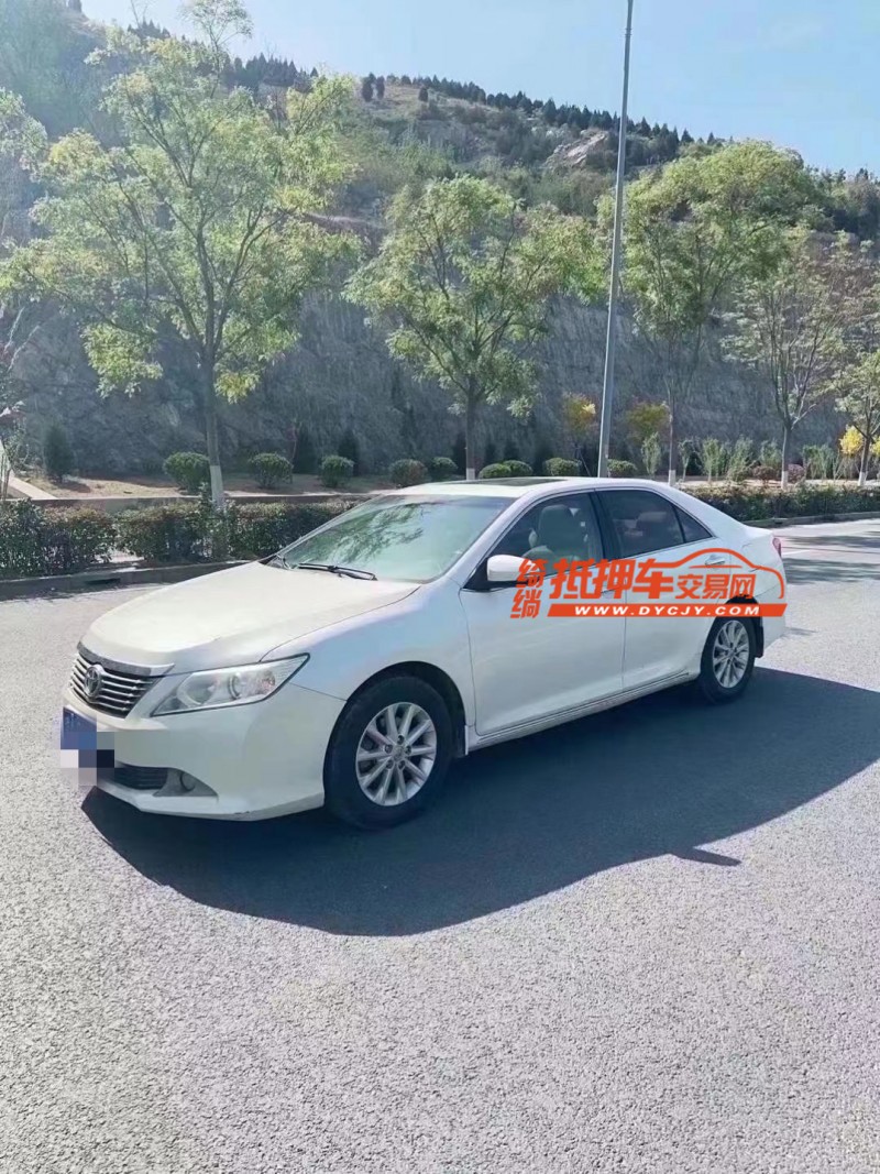 济南13年丰田凯美瑞3