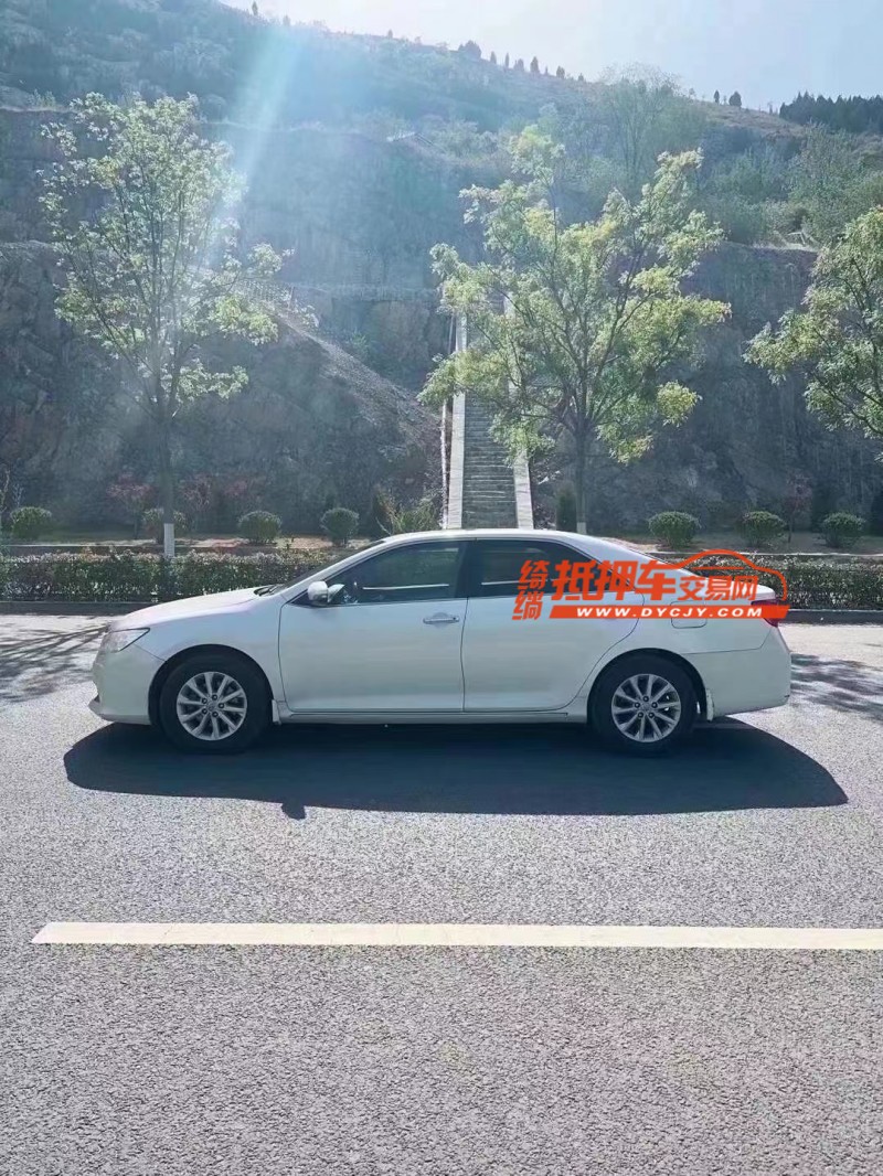 济南13年丰田凯美瑞8