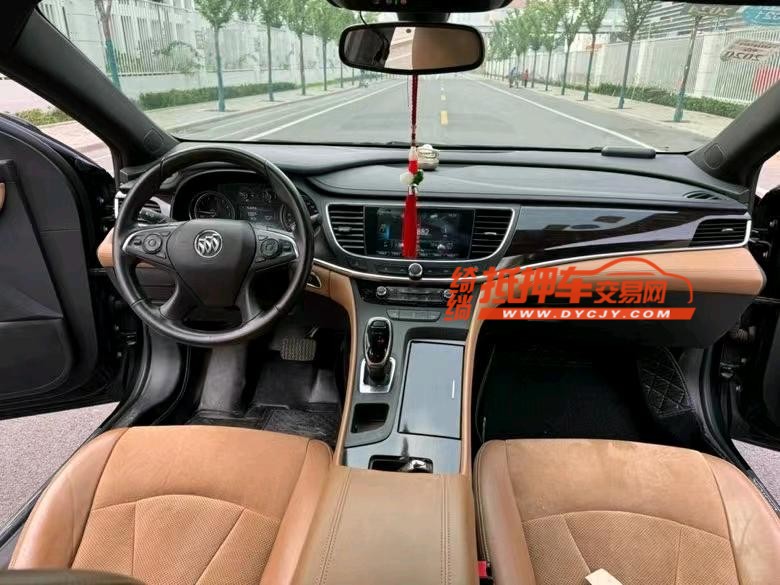 济宁18年别克君越5