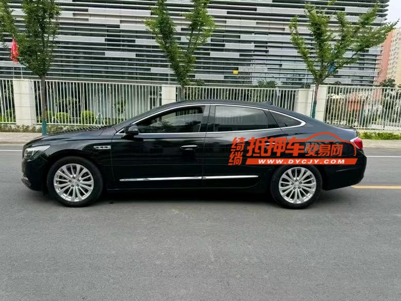 济宁18年别克君越7