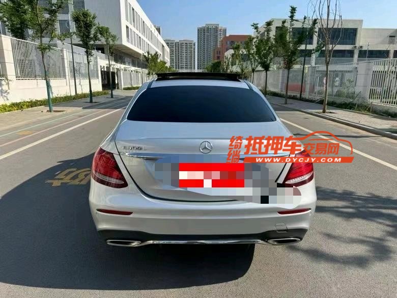 济宁16年奔驰E9