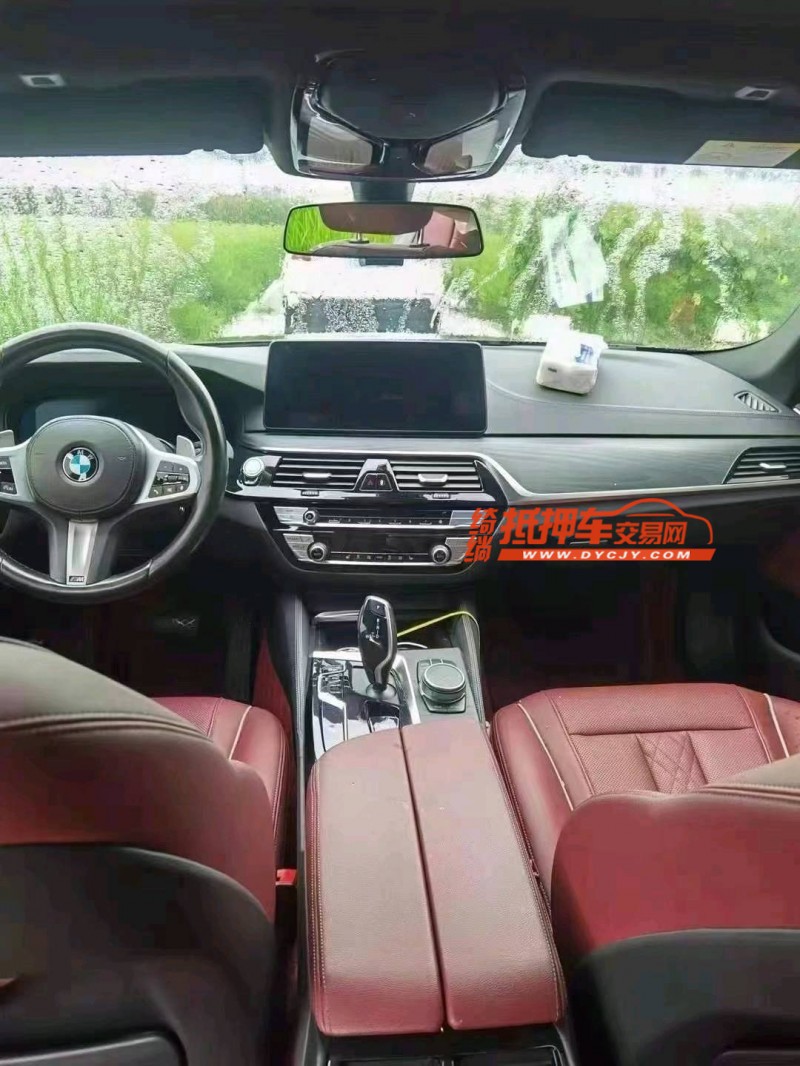 成都21年宝马5系2