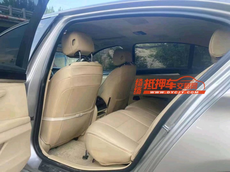 济南12年宝马5系4