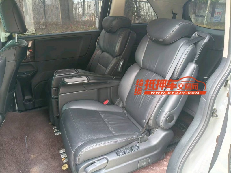 徐州17年本田艾力绅8