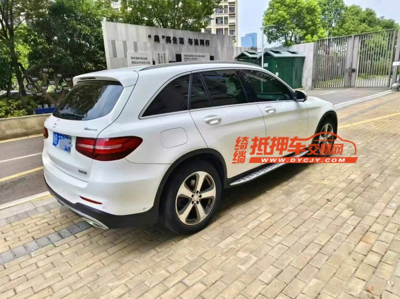 苏州17年奔驰GLC3