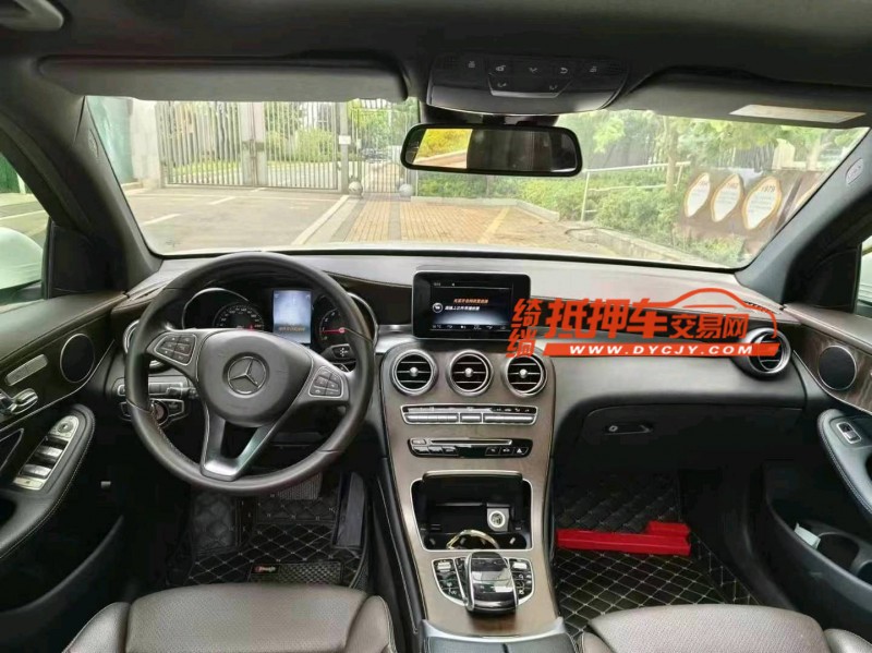 苏州17年奔驰GLC7