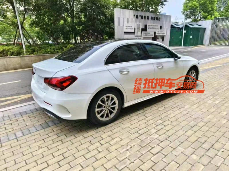 苏州20年奔驰A8