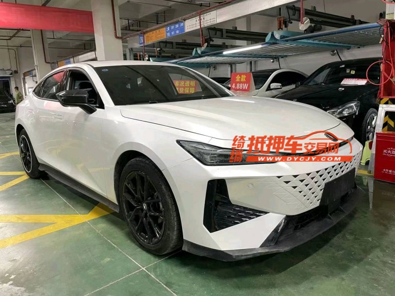 成都24年长安汽车UNI-V3