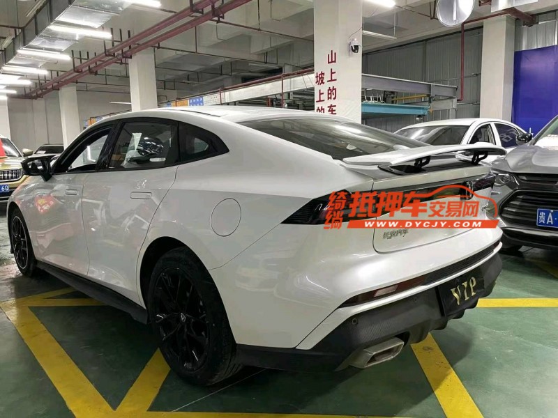 成都24年长安汽车UNI-V9