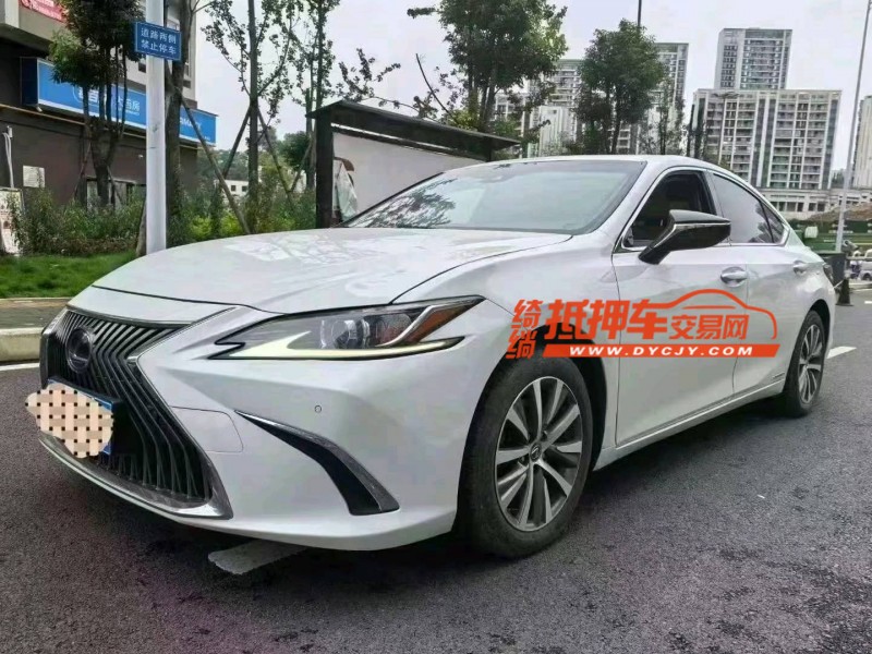 成都19年雷克萨斯ES2