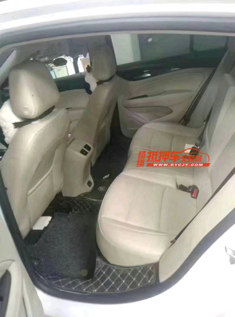 汕头21年别克君威6