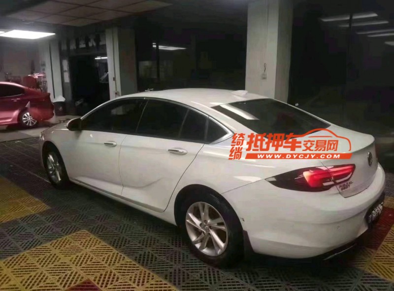 汕头21年别克君威7