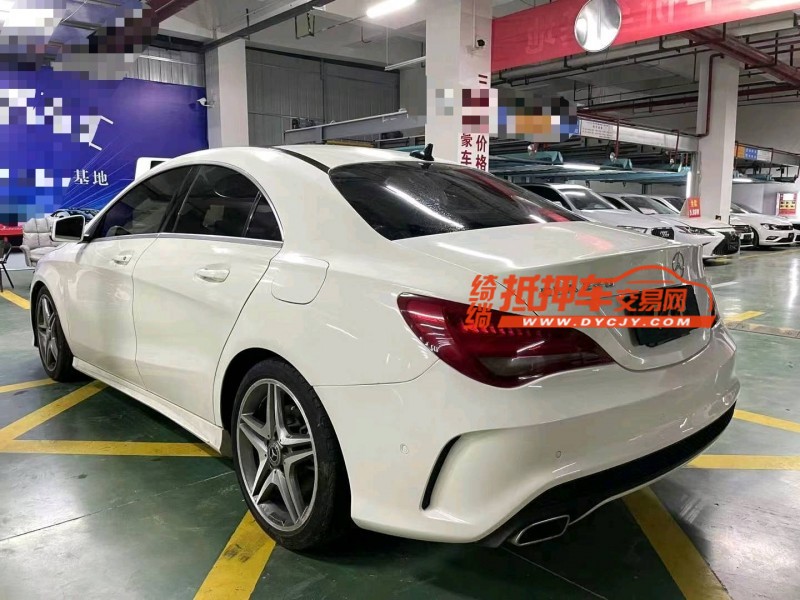 成都16年奔驰CLA9