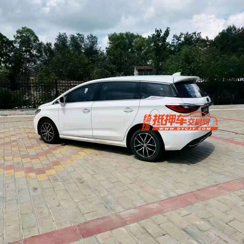 佛山18年比亚迪宋5