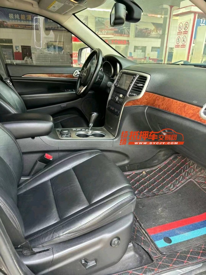 保定13年Jeep大切诺基7