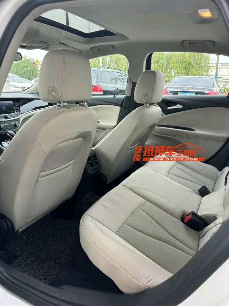 保定20年别克威朗5