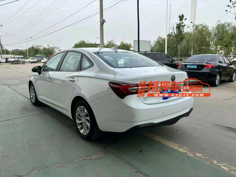 保定20年别克威朗7