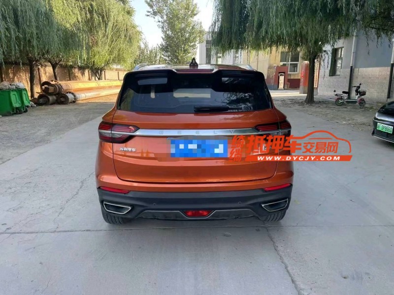 保定19年吉利缤越8