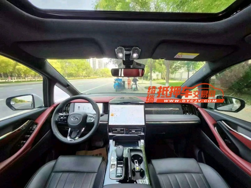 保定23年传祺M85