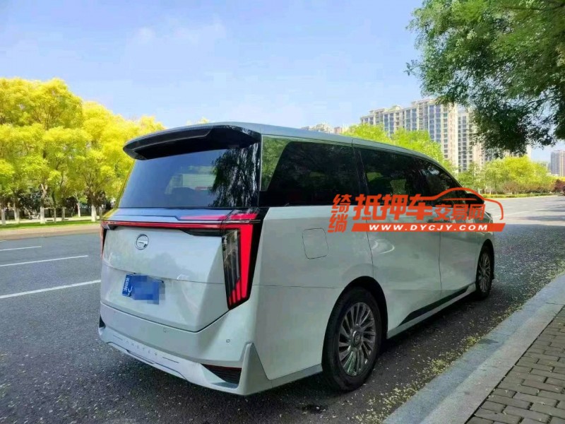 保定23年传祺M86