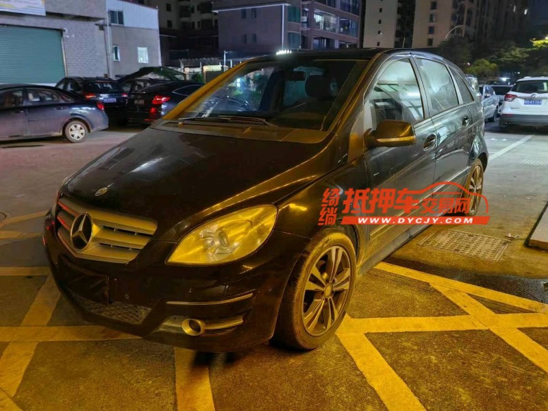广州11年奔驰B5