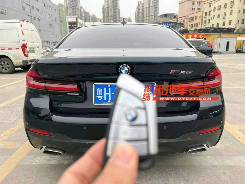 广州21年宝马5系9