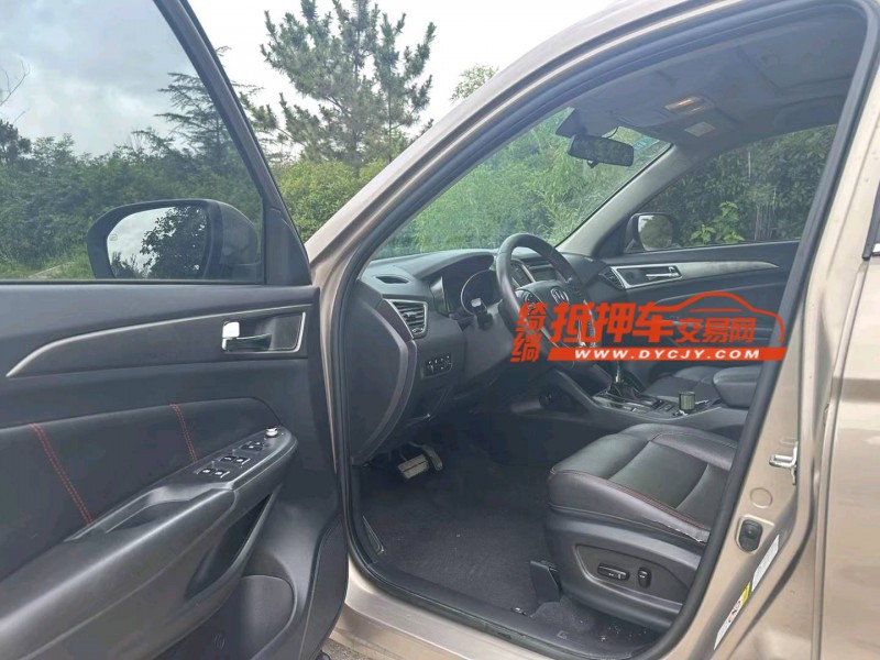 青岛15年长安汽车CS754