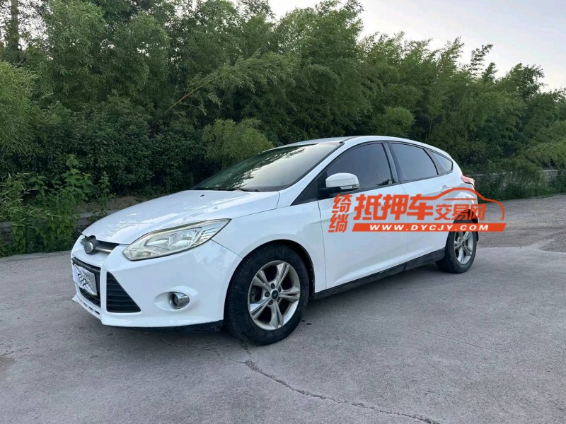 青岛15年福特福克斯1
