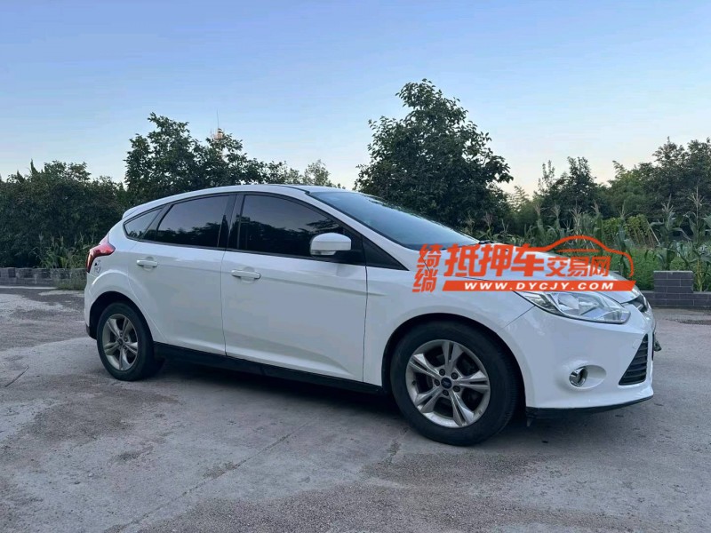 青岛15年福特福克斯2